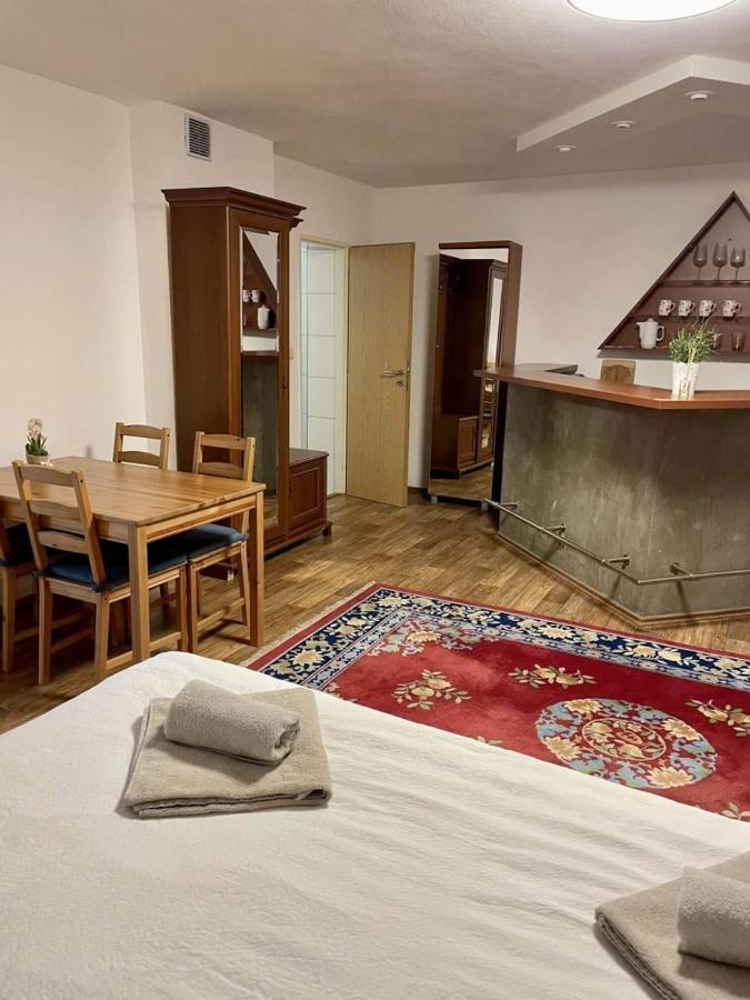 Apartmán Lípa Mikulov Esterno foto